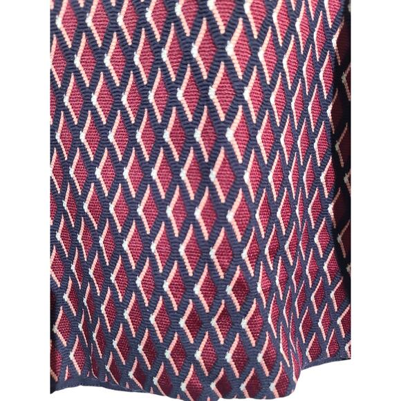 Ann Taylor Red Textured Diamond V-Neck 3/4 Bell Sleeve Blouse Sz M - Picture 6 of 6